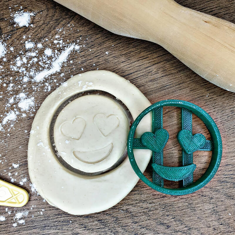 Резец за сладки Emoji Love